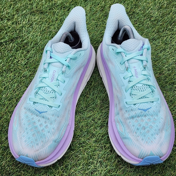 HOKA CLIFTON 9 - Womens Athletic Shoes - SIZE 10B - Picture 2 of 9